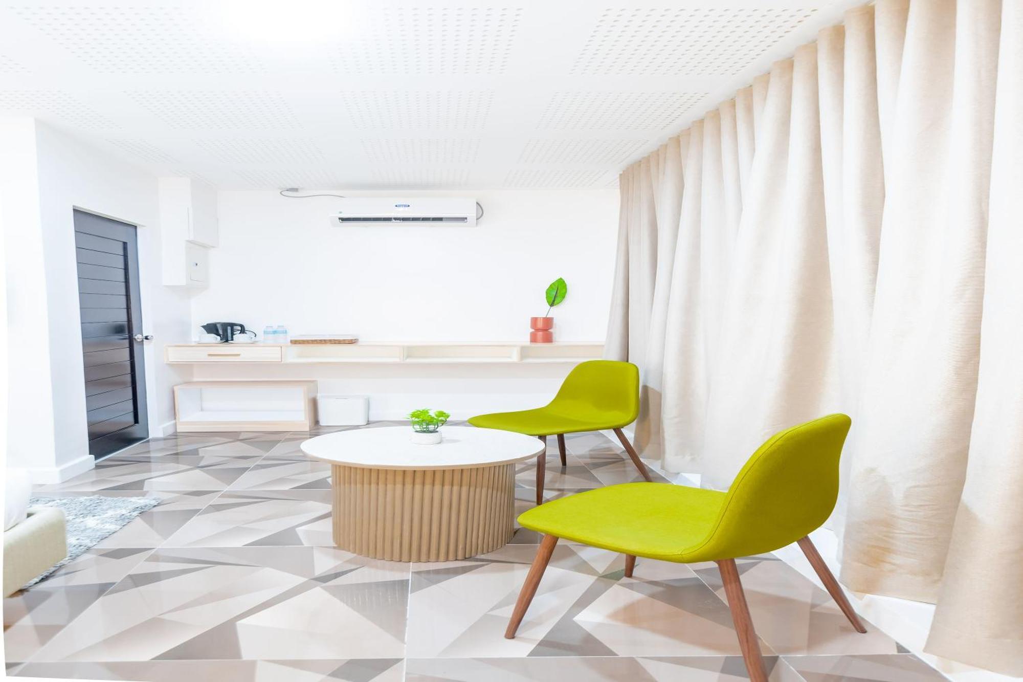 The Glend Hotel Iloilo Passi Екстер'єр фото