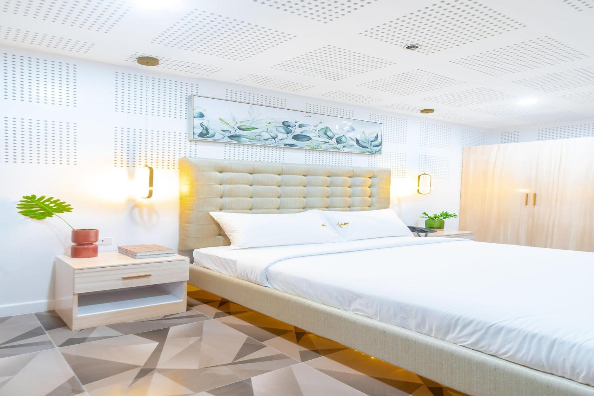 The Glend Hotel Iloilo Passi Екстер'єр фото